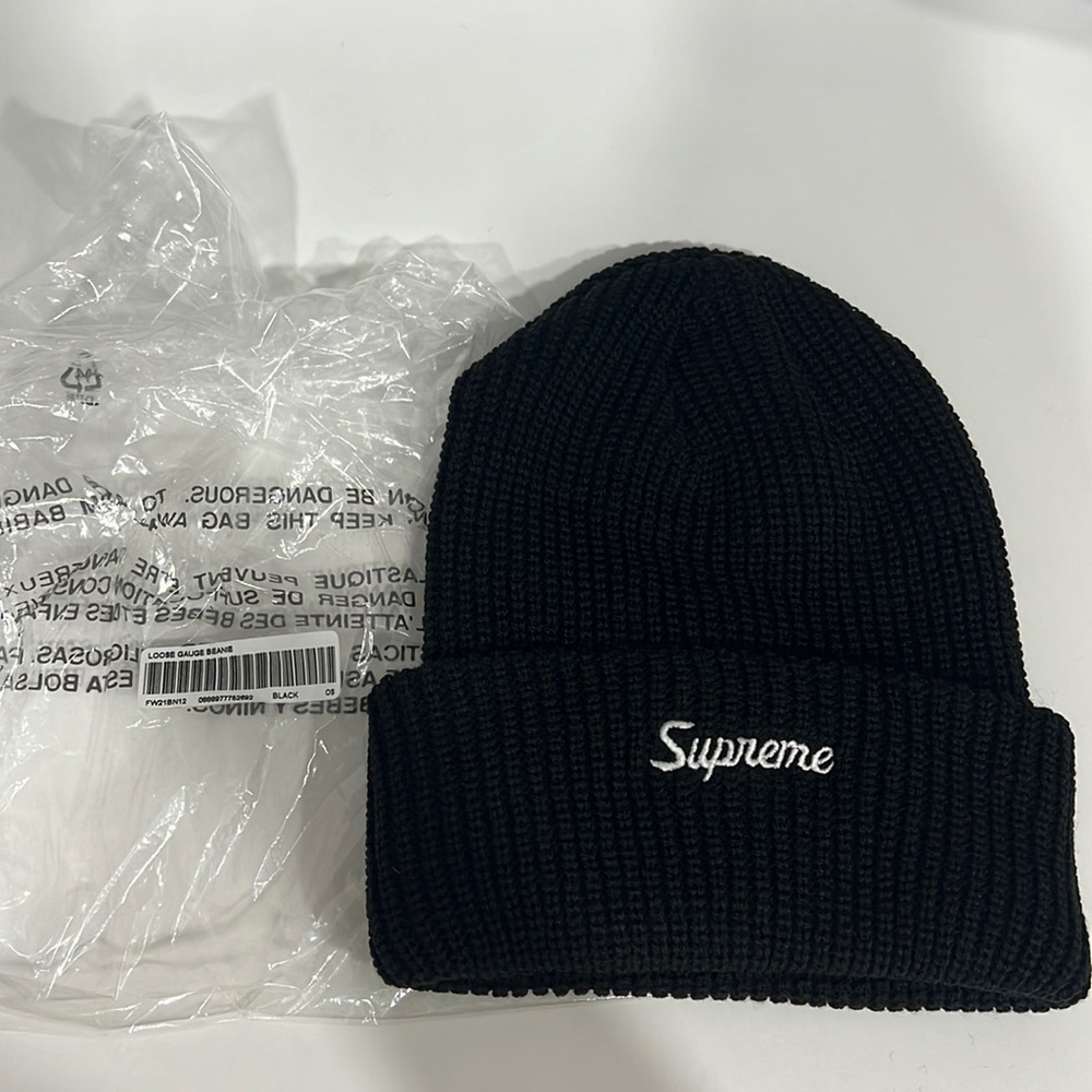 brand new SUPREME beanie never worn